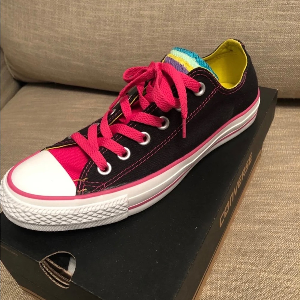 Converse Women’s Size 8 New Black with Rainbow